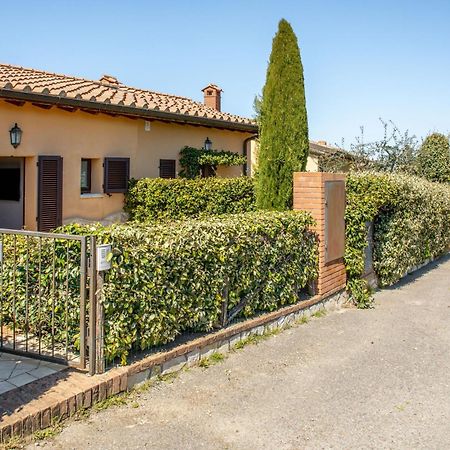 Noi 2 Vacanze - Il Nido Di Gina Contignano Bagian luar foto