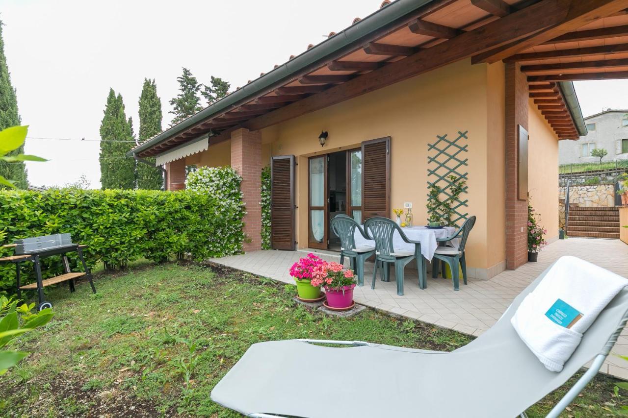 Noi 2 Vacanze - Il Nido Di Gina Contignano Bagian luar foto