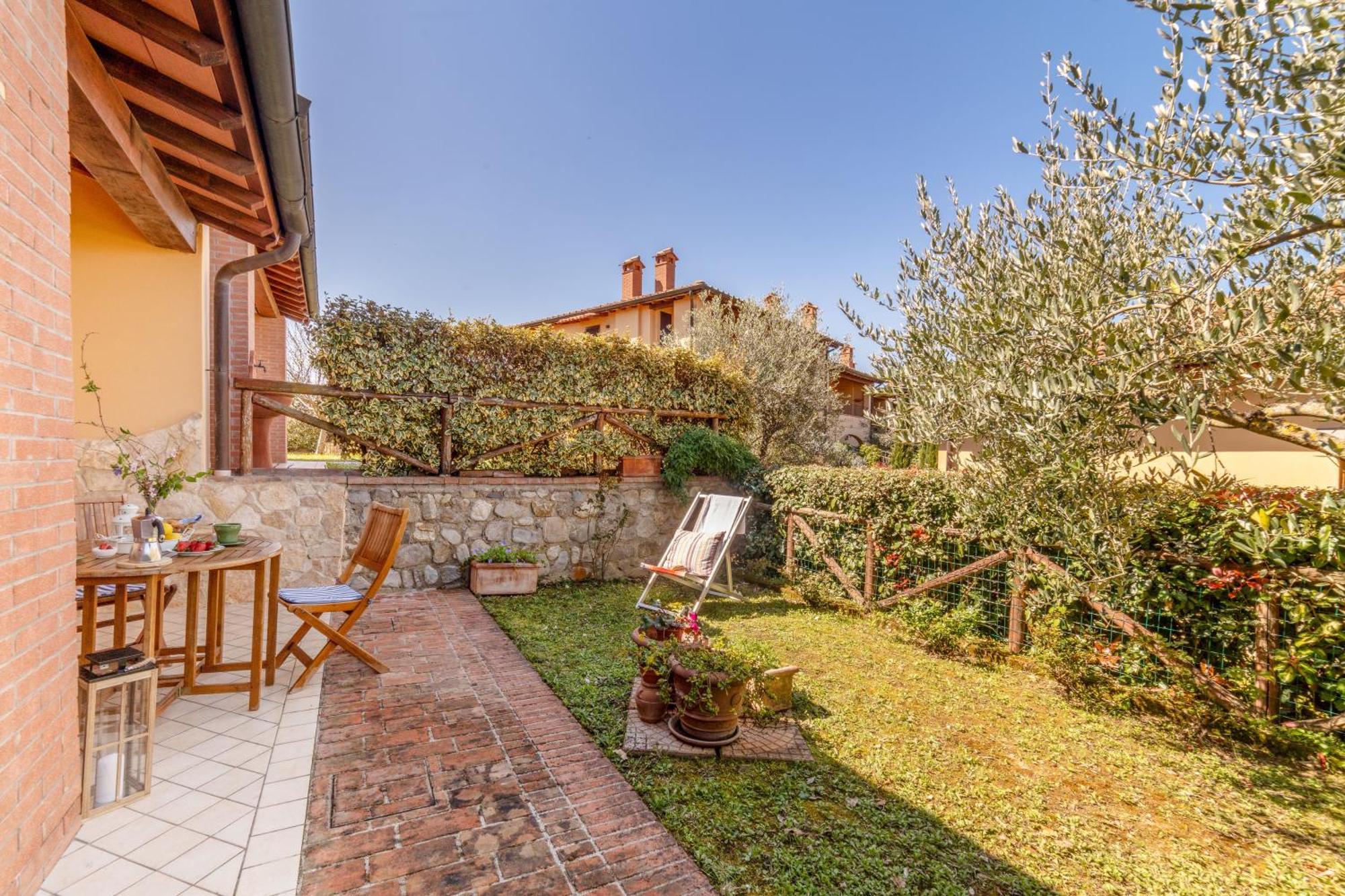 Noi 2 Vacanze - Il Nido Di Gina Contignano Bagian luar foto